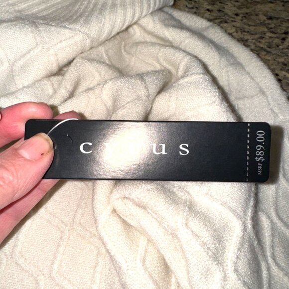 NWT Cyrus Soft Cream Cable Knit Turtleneck Sweater XS Classic Careerwear Money - Picture 8 of 12